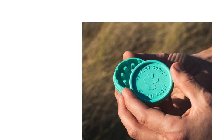 Photograph of product: Revelry Supply - Assorted Grinders