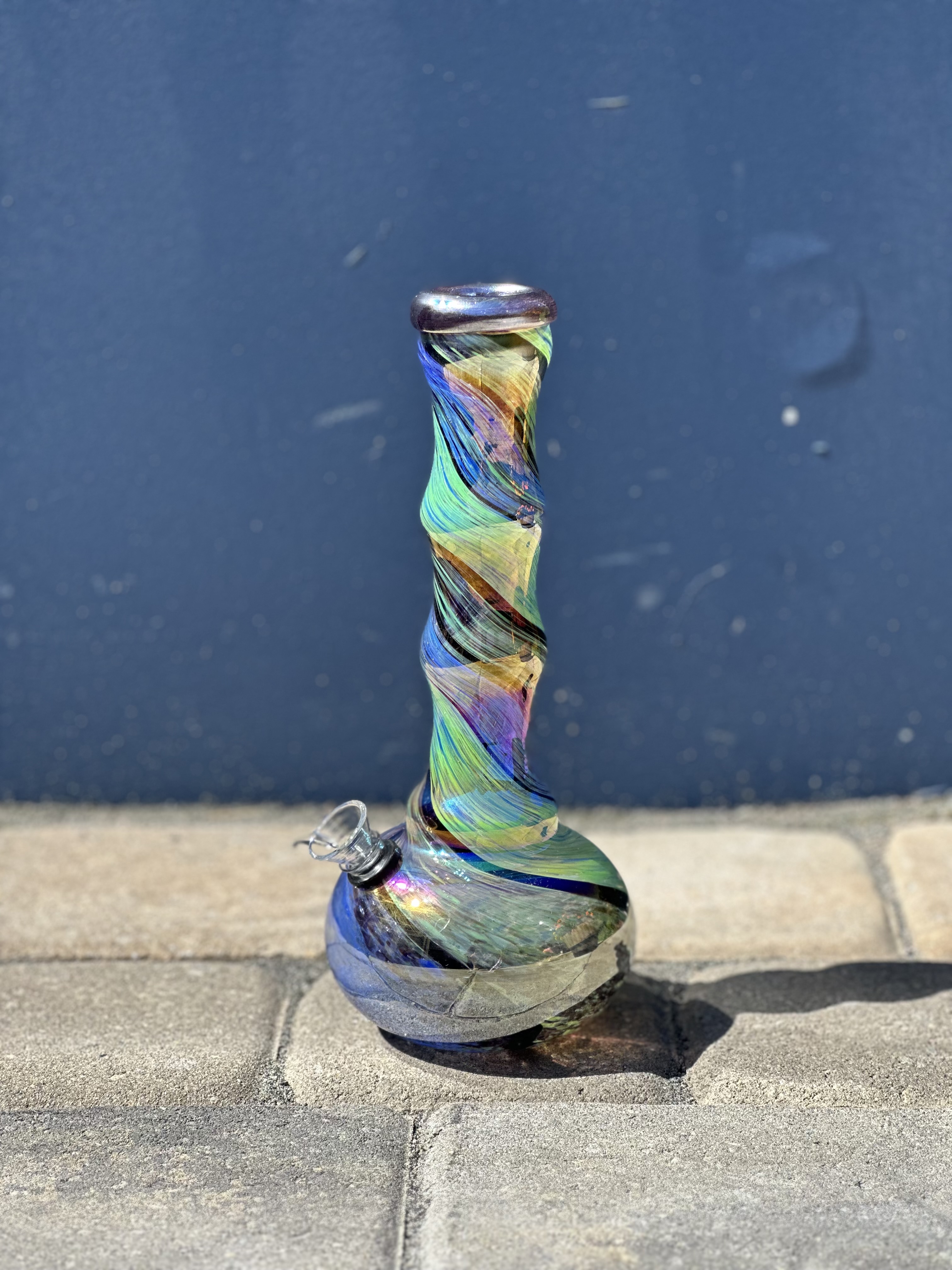 Photograph of product: 10" Wavy Bong