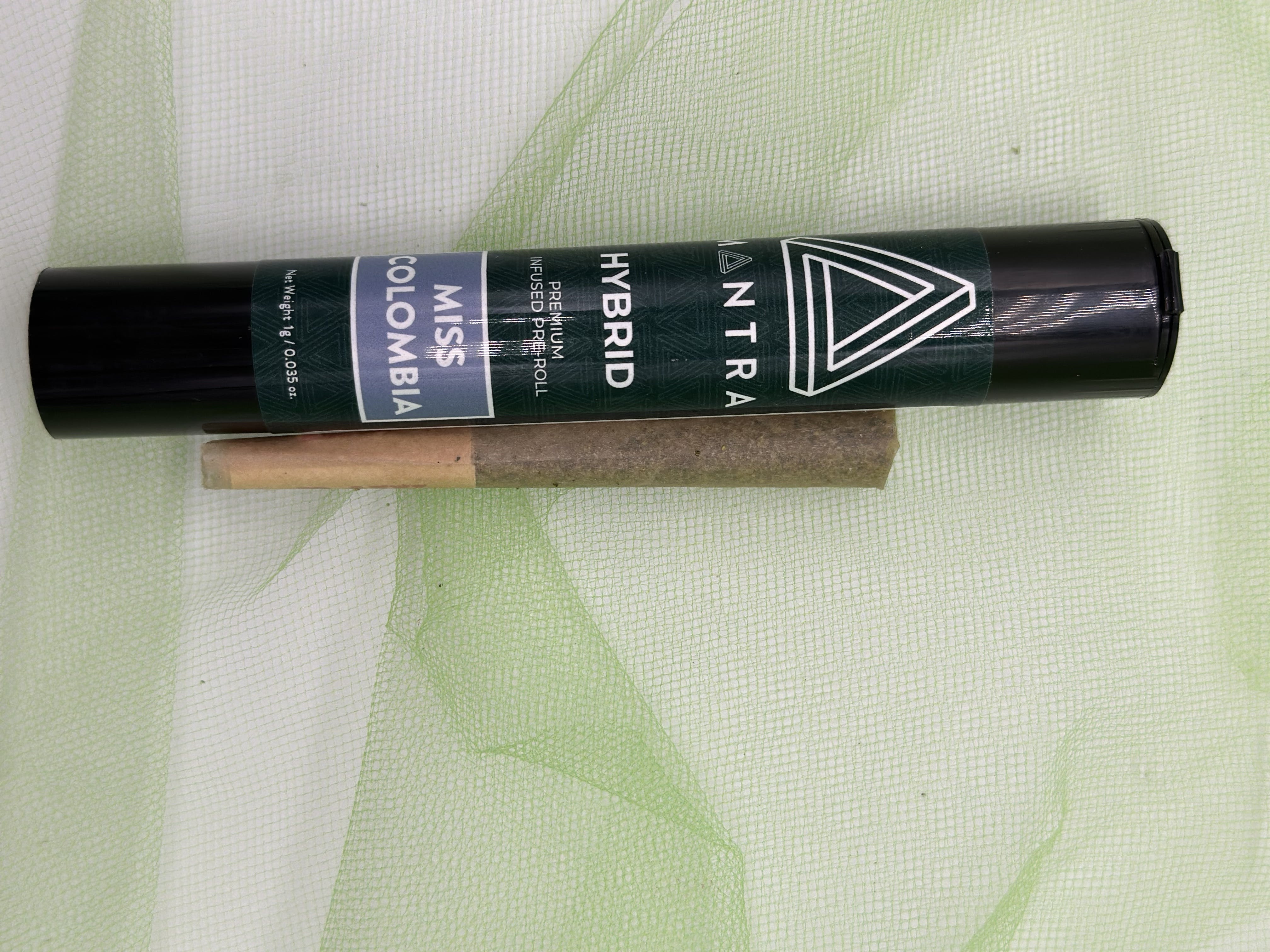 Photograph of product: Miss Colombia - 1g Infused Preroll