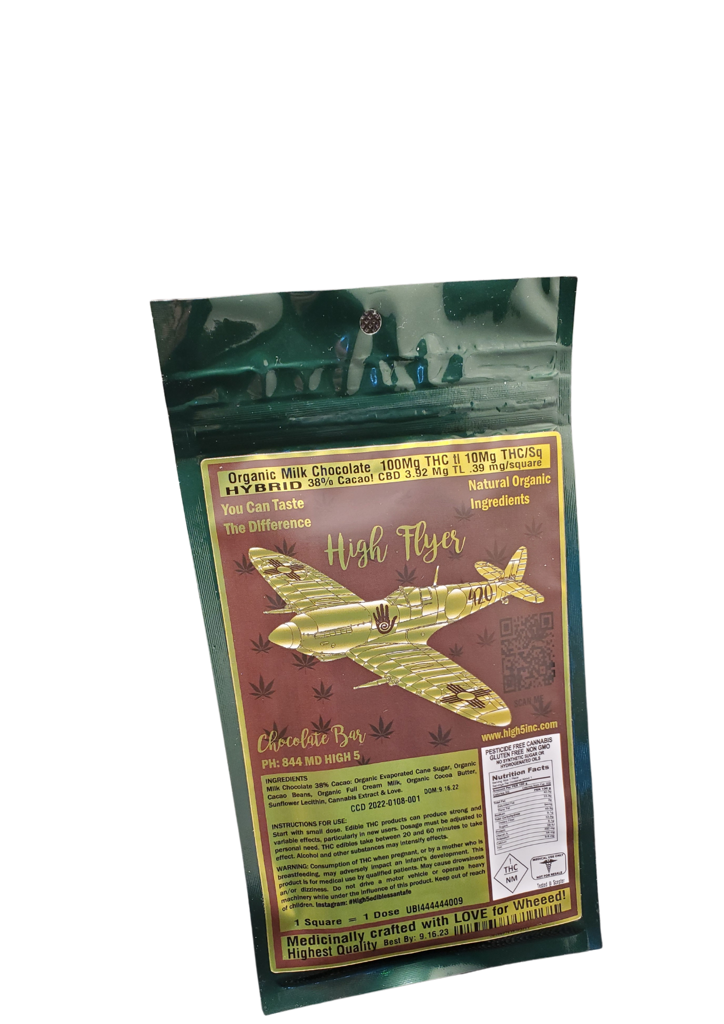 Photograph of product: Organic Milk Chocolate High Flyer Bar | 100mg