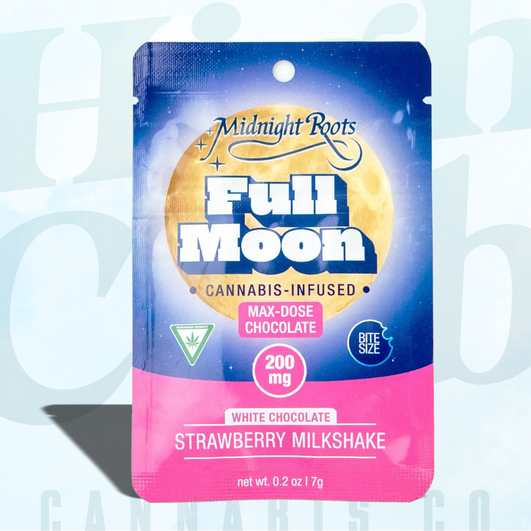 Photograph of product: Midnight Roots - Full Moon Strawberry Milkshake - 200mg