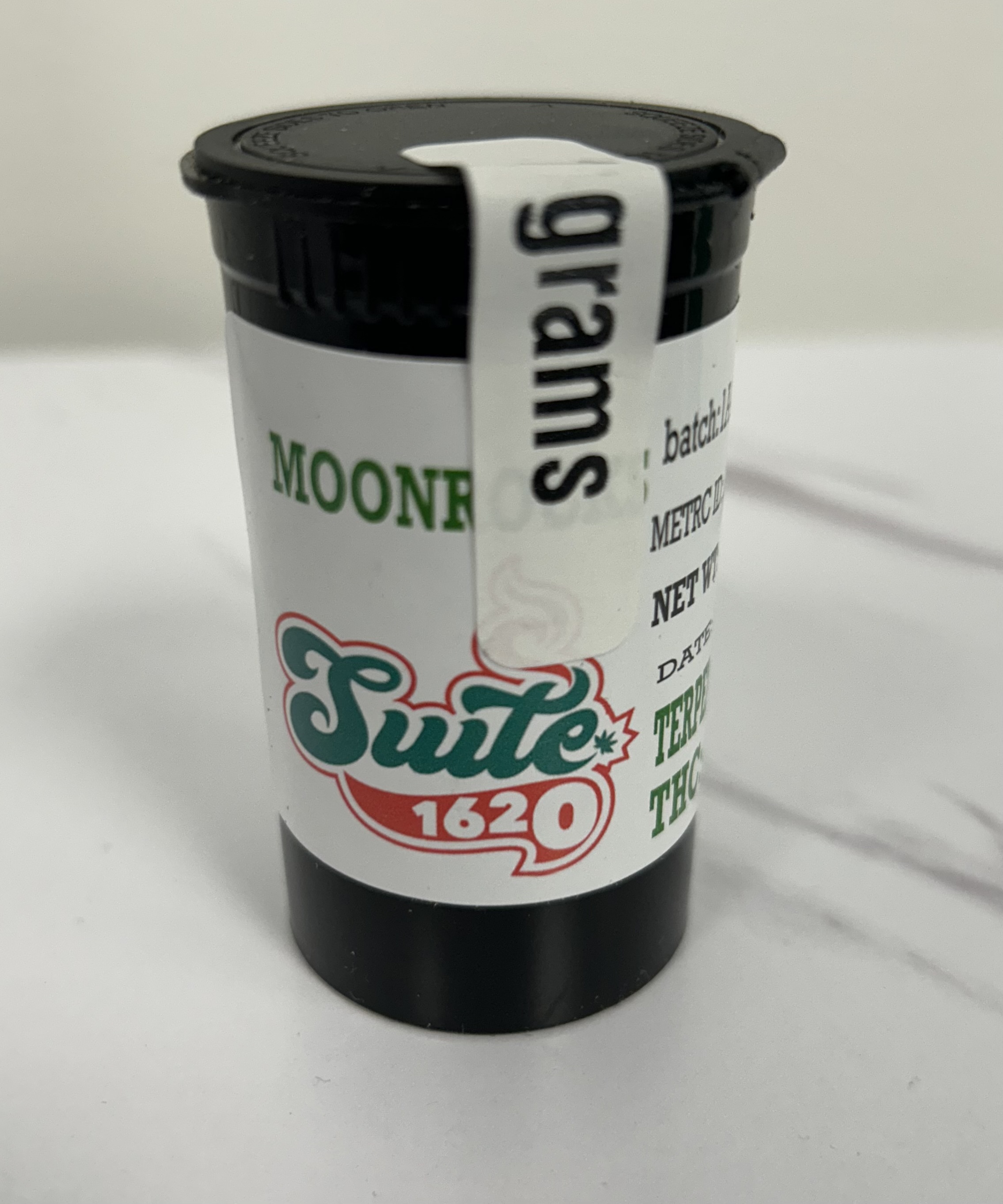 Photograph of product: Moonrocks Suite1620