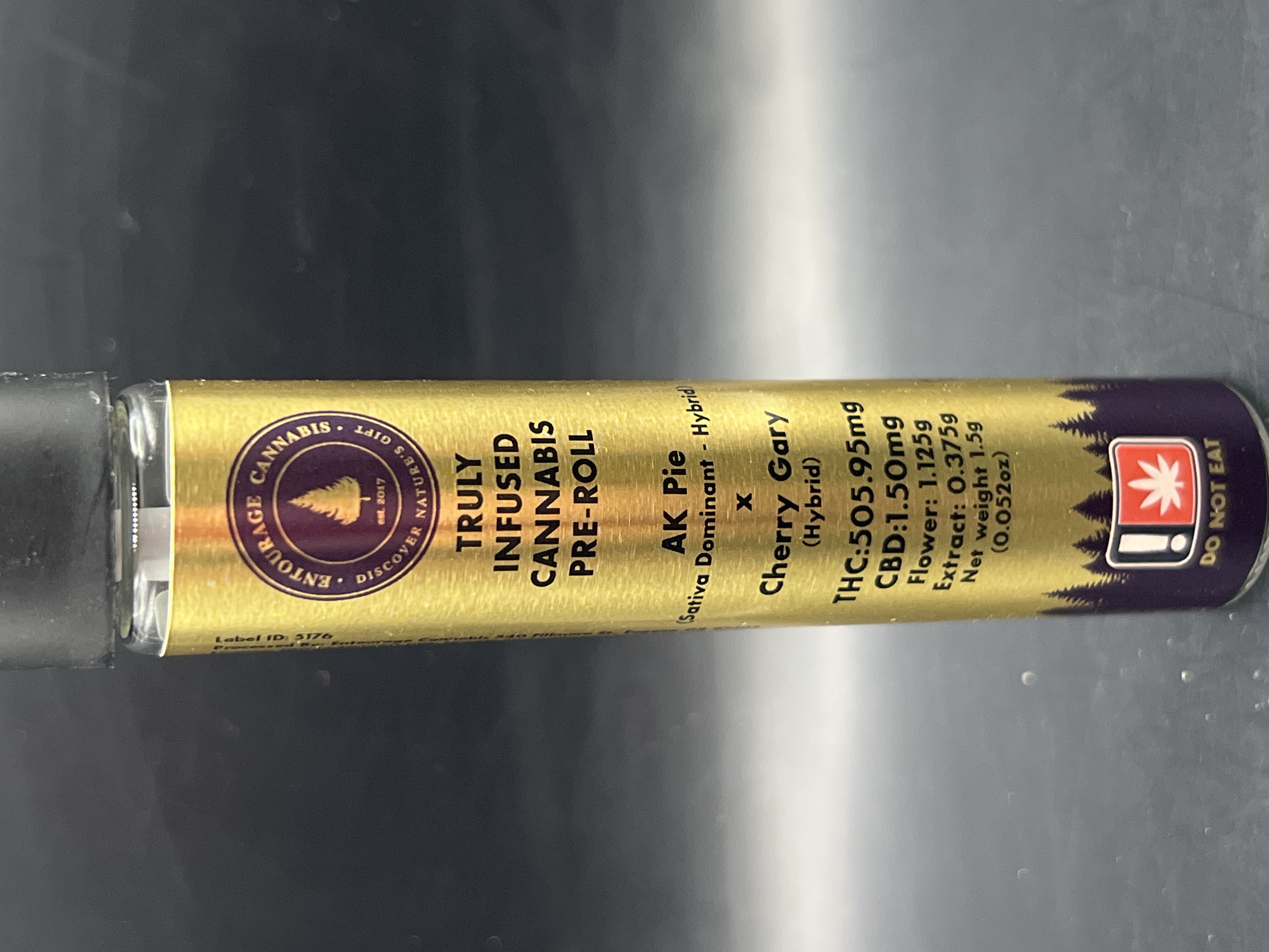 Photograph of product: Entourage Oui'd AK Pie x Cherry Gary Infused Pre-roll