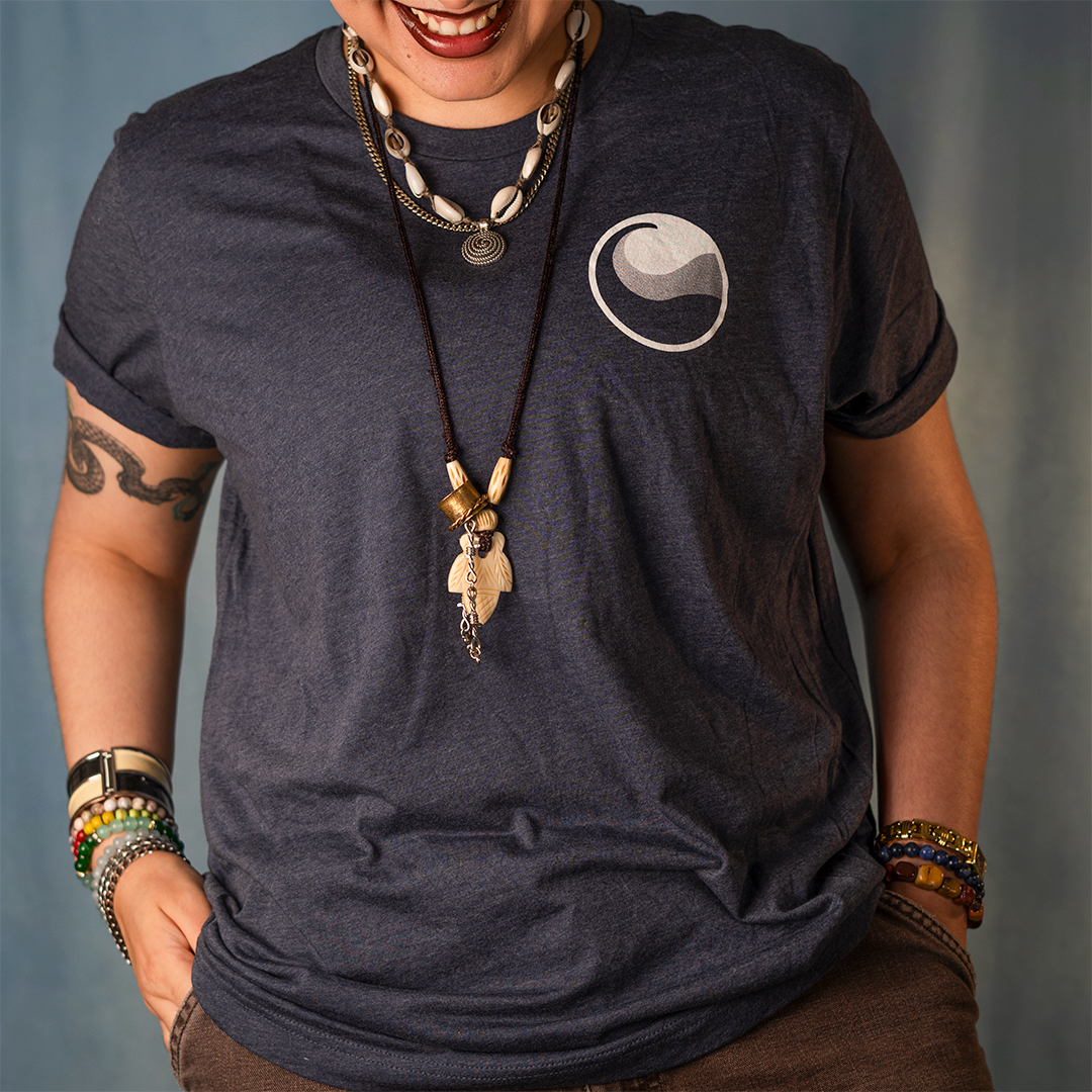 Photograph of product: Navy T-shirt XXL