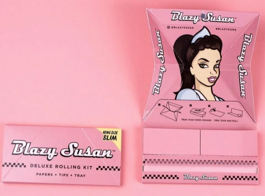Photograph of product: Blazy Susan Pink Papers Deluxe Rolling Kit 32pk/ 1 1/4"