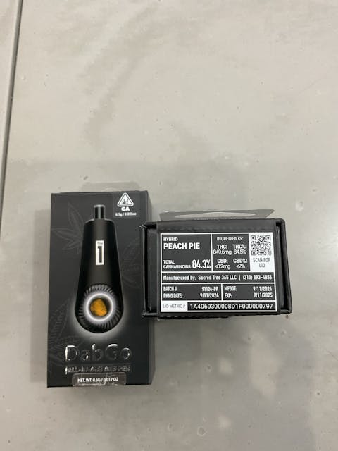 Photograph of product: Dabgo 0.5g AIO | Peach Pie - 