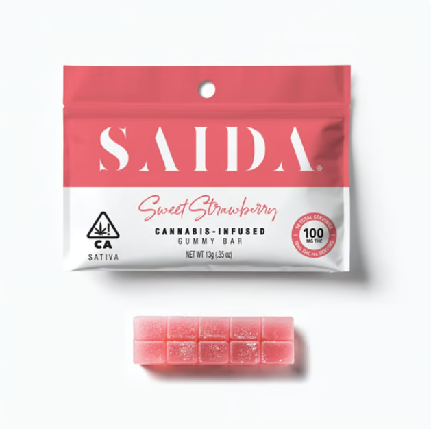 Photograph of product: SWEET STRAWBERRY 100MG GUMMY BAR