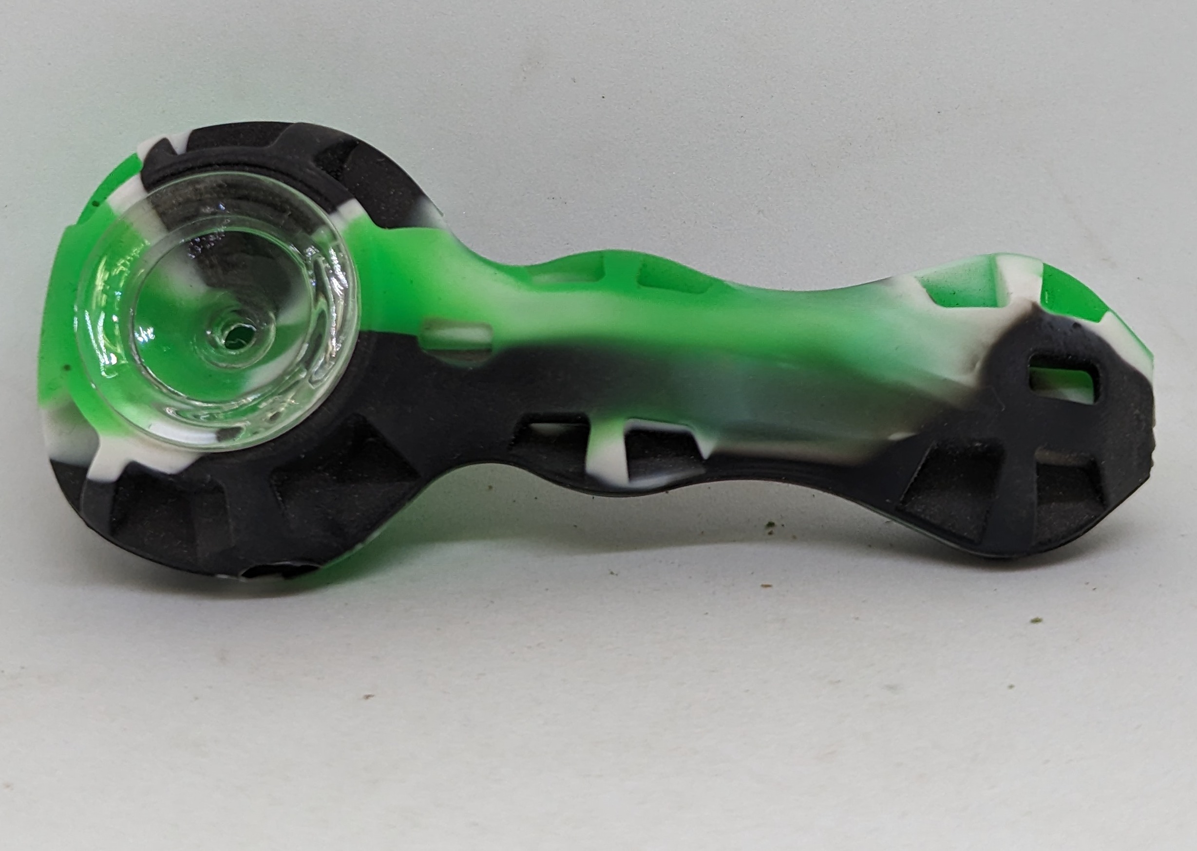 Photograph of product: Silicone Hand Pipe | Luv Buds