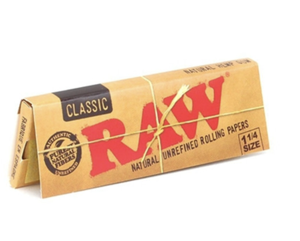 Photograph of product: RAW Classic Rolling Papers 1 " Size