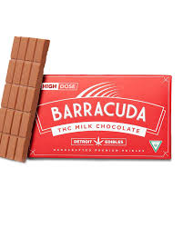 Photograph of product: Barracuda Bar | Milk Chocolate | 200mg TH-oui Chocolate