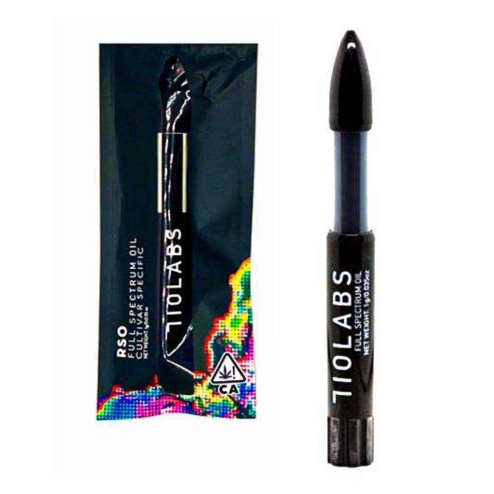 Photograph of product: BRITNEY'S FROZEN LEMONS #5 X LEMON TART PUCKER #1 RSO OIL 1G - 710 LABS