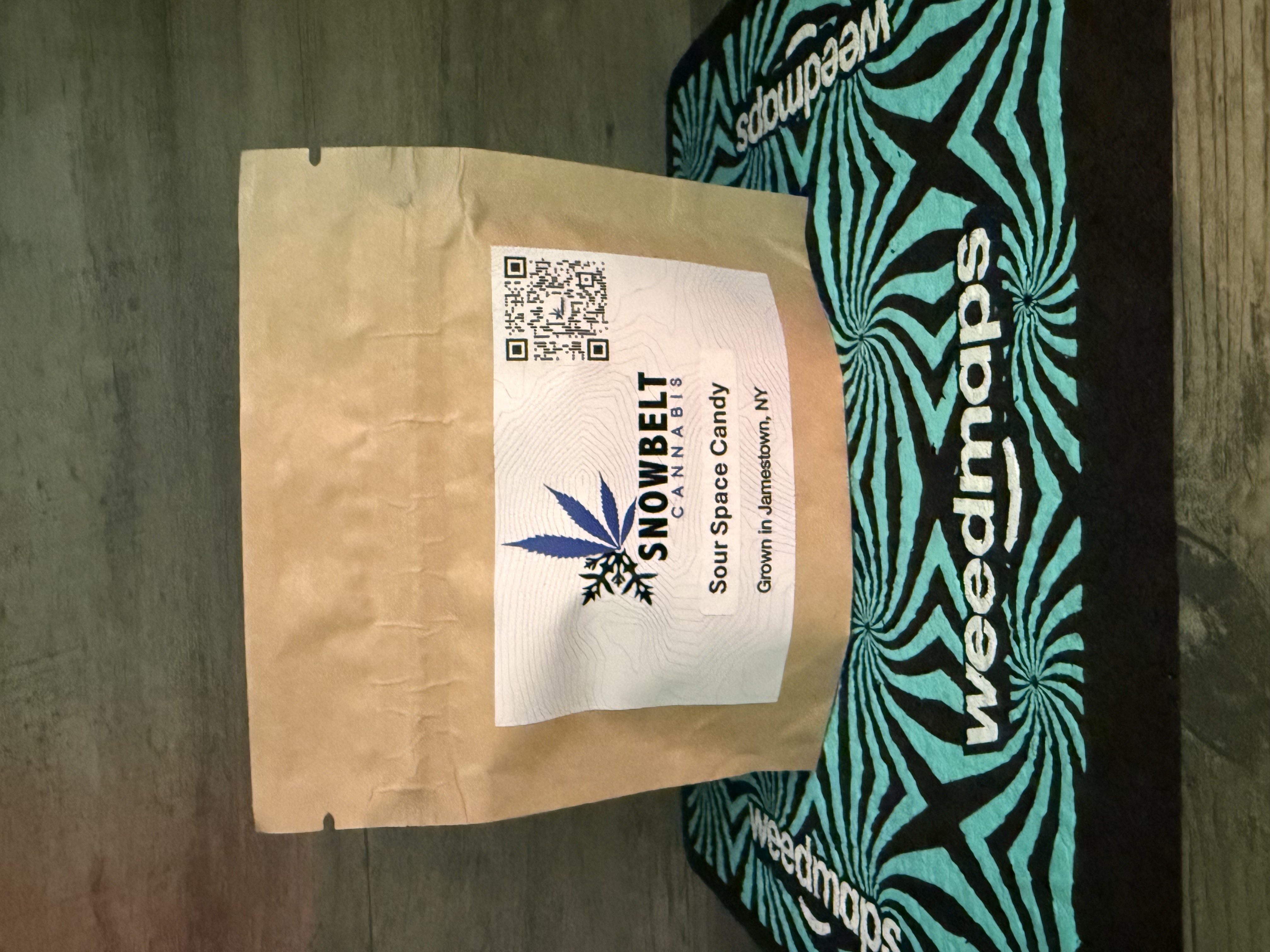 Photograph of product: Snowbelt Oui'd CBD Flower - Sour Space Candy - 3.5g