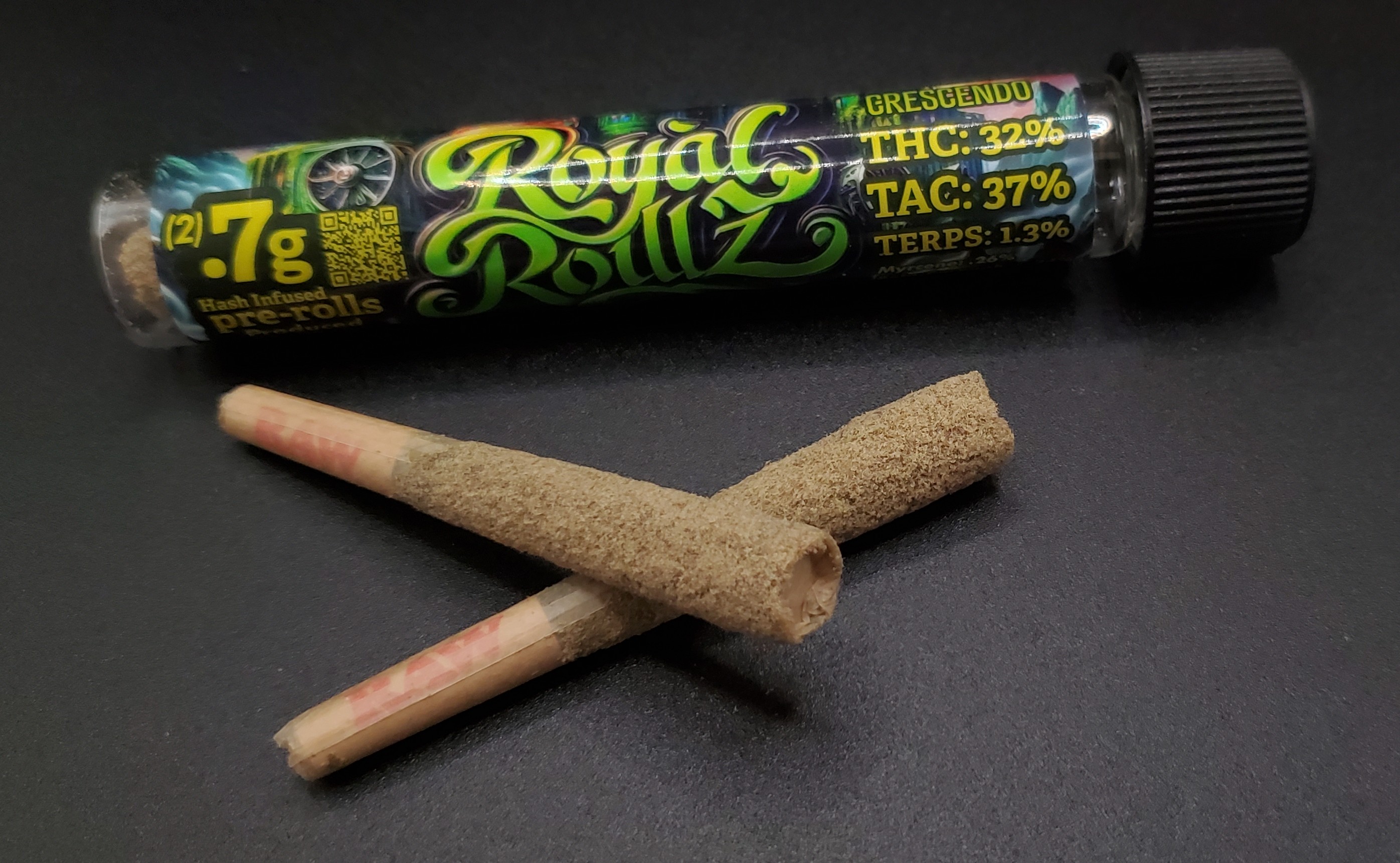 Photograph of product: 2x Pre-Rolls | Crescendo Royal Rollz | Green Castle