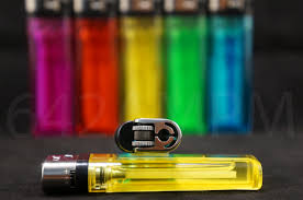 Photograph of product: Gil | Lighter | Para