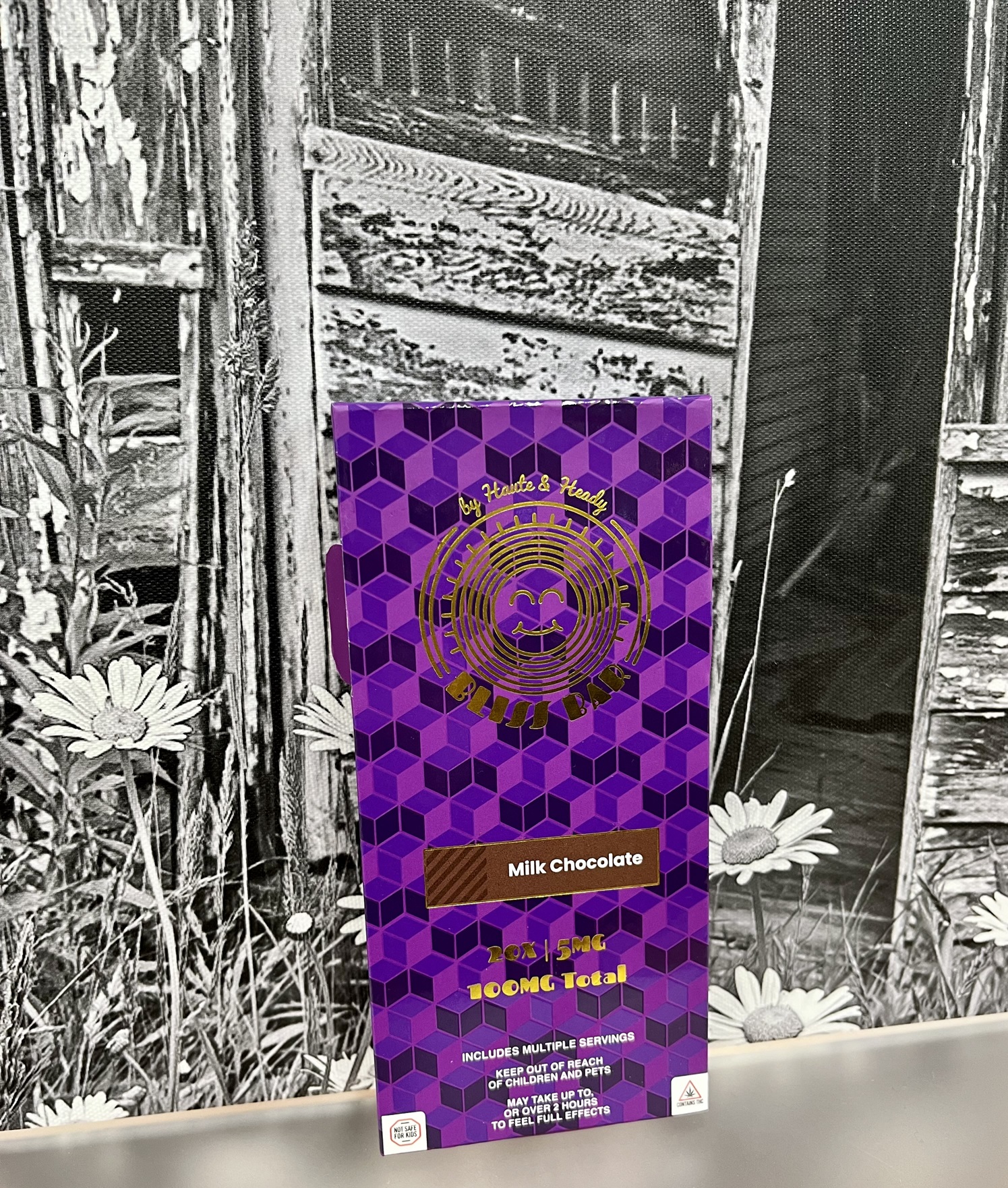 Photograph of product: Chocolate Bliss Bar- Milk Chocolate- 100mg