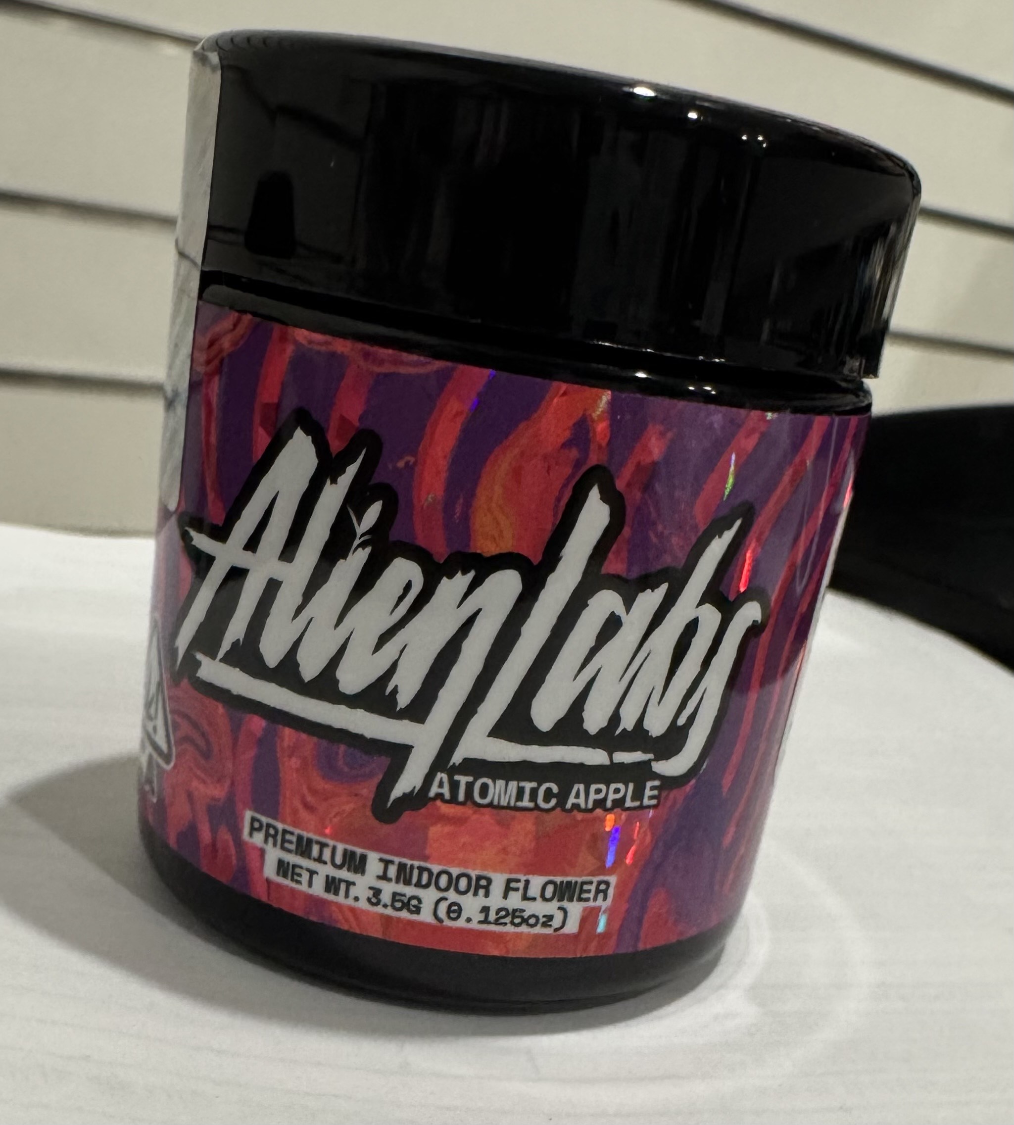 Photograph of product: ATOMIC APPLE 3.5G FLOWER - 3.5 G