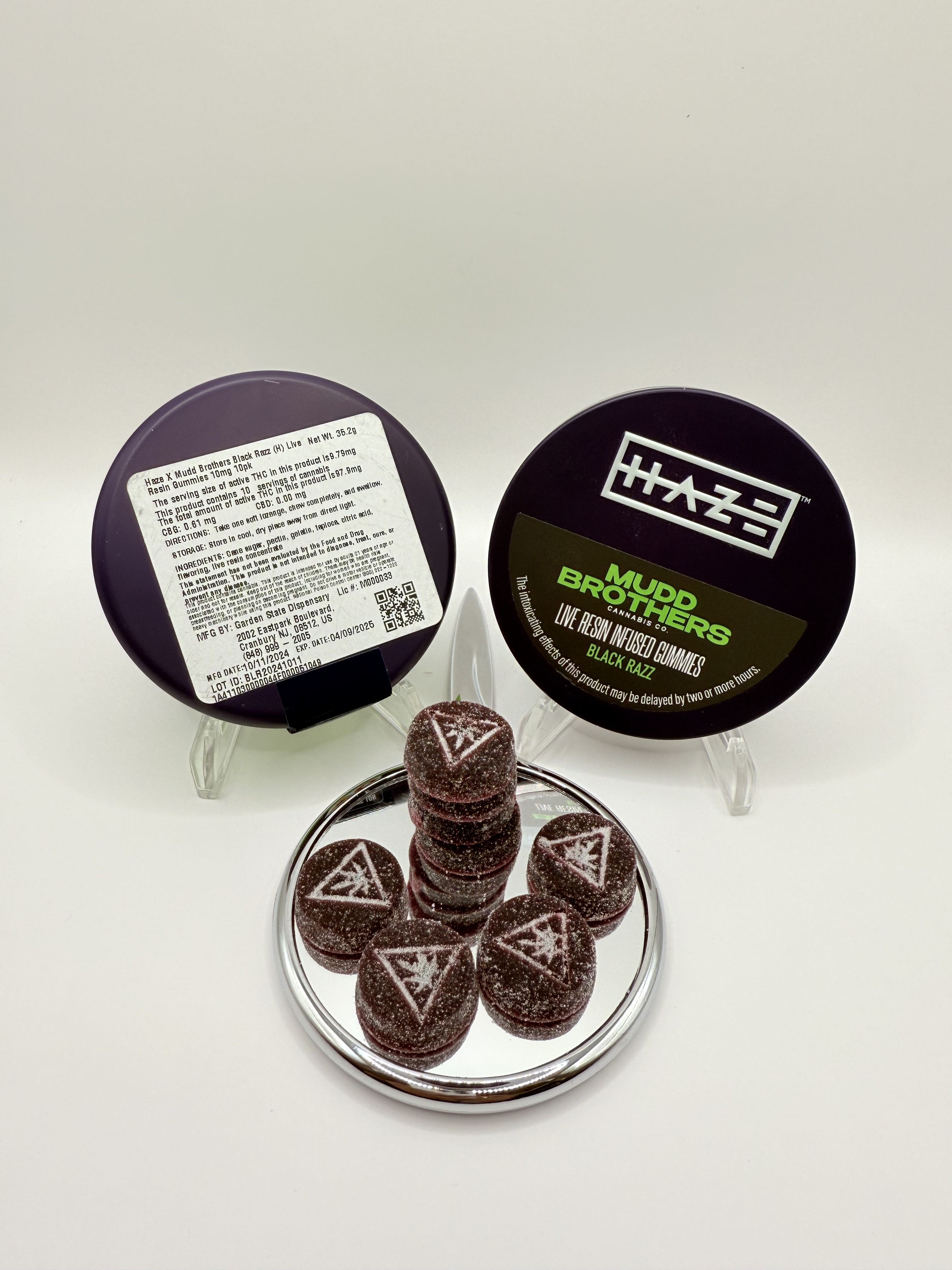 Photograph of product: Haze X Mudd Brothers Black Razz Hybrid Gummies 10pk 100mg