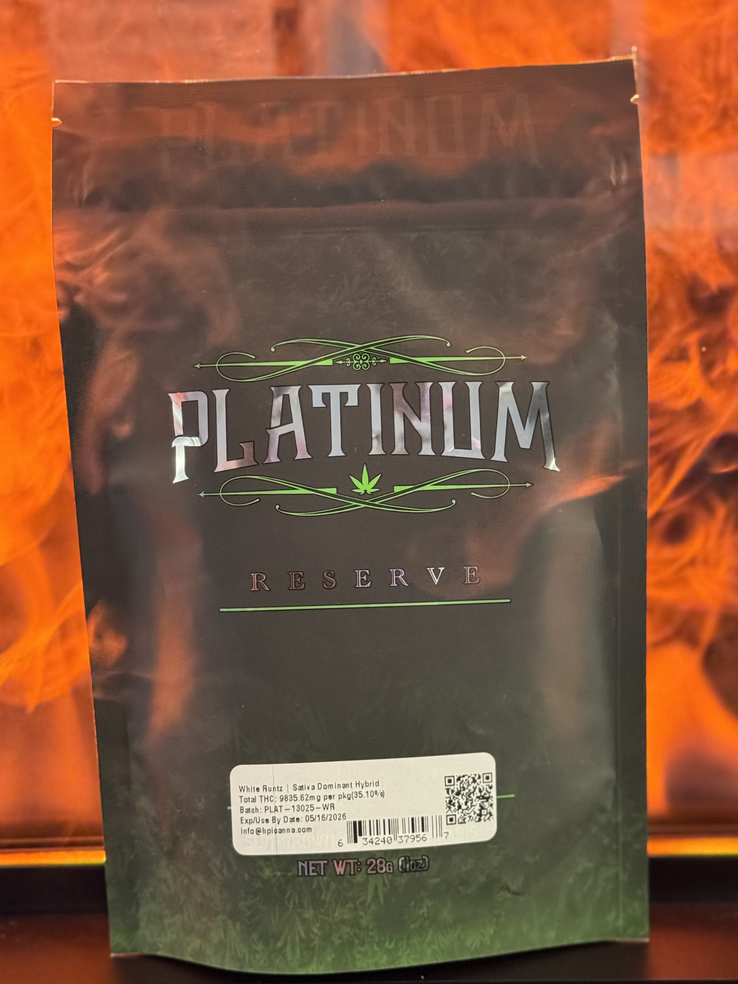 Photograph of product: Platinum Reserve | White Runtz | 28g