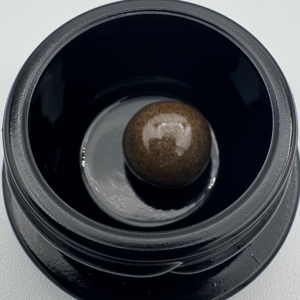 Photograph of product: Grenadine Live Temple Ball