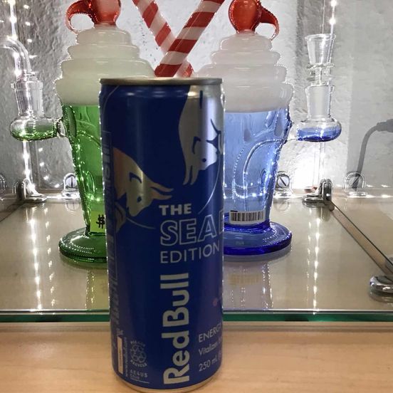 Photograph of product: Red Bull Juneberry - 