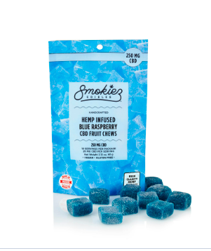 Photograph of product: Blue Raspberry Fruit Chews 250mg CBD | Smokiez