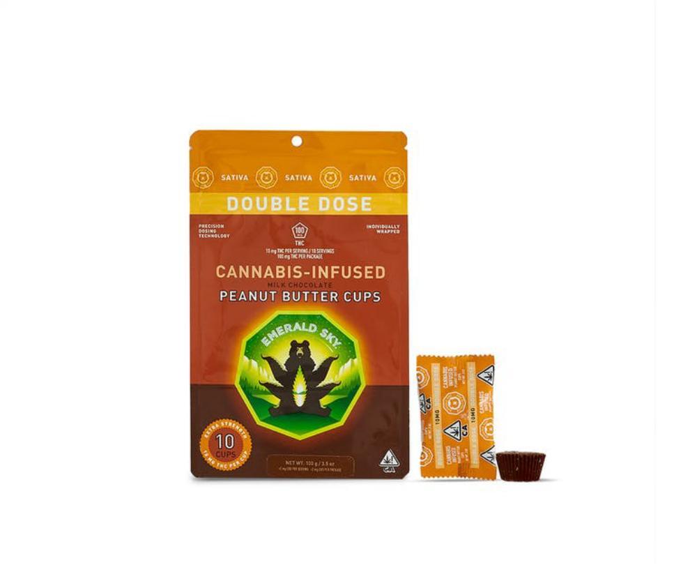 Photograph of product: Emerald Sky - Peanut Butter Cups - Oui'd - Milk Chocolate - 10ct - 100mg