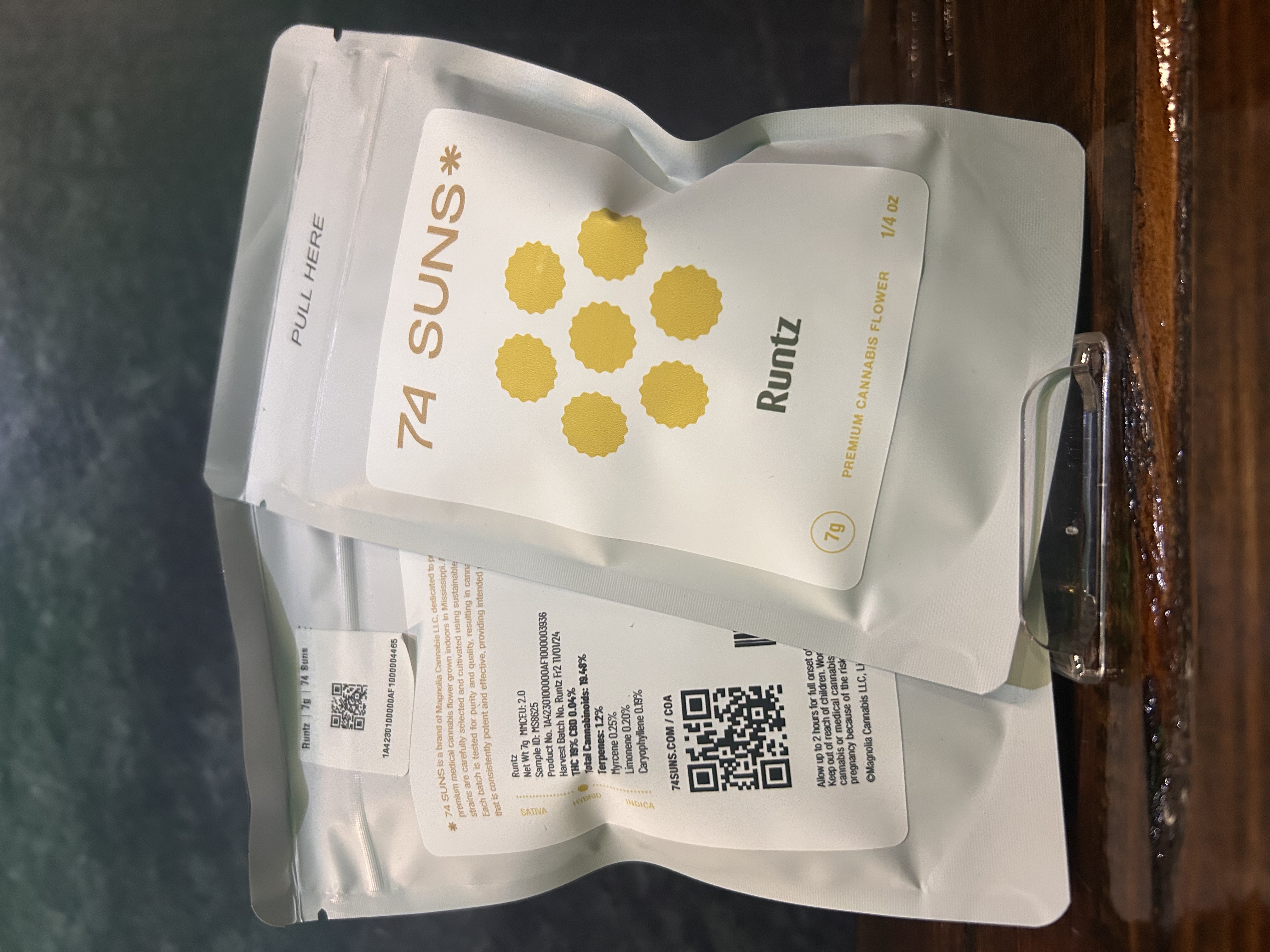 Photograph of product: Runtz 74 Suns - 7g