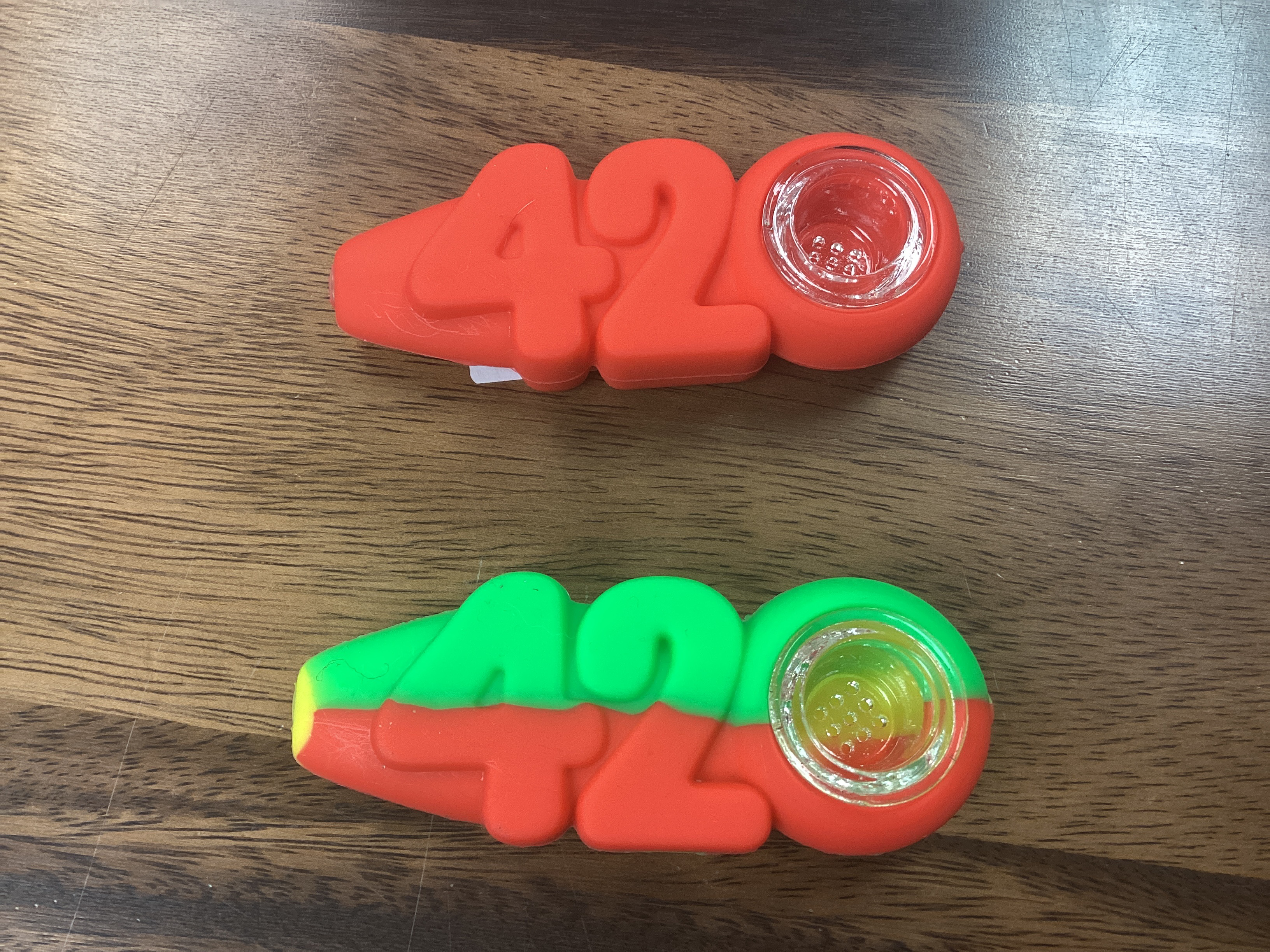 Photograph of product: Silicone 420 Spoon Glass Bowl