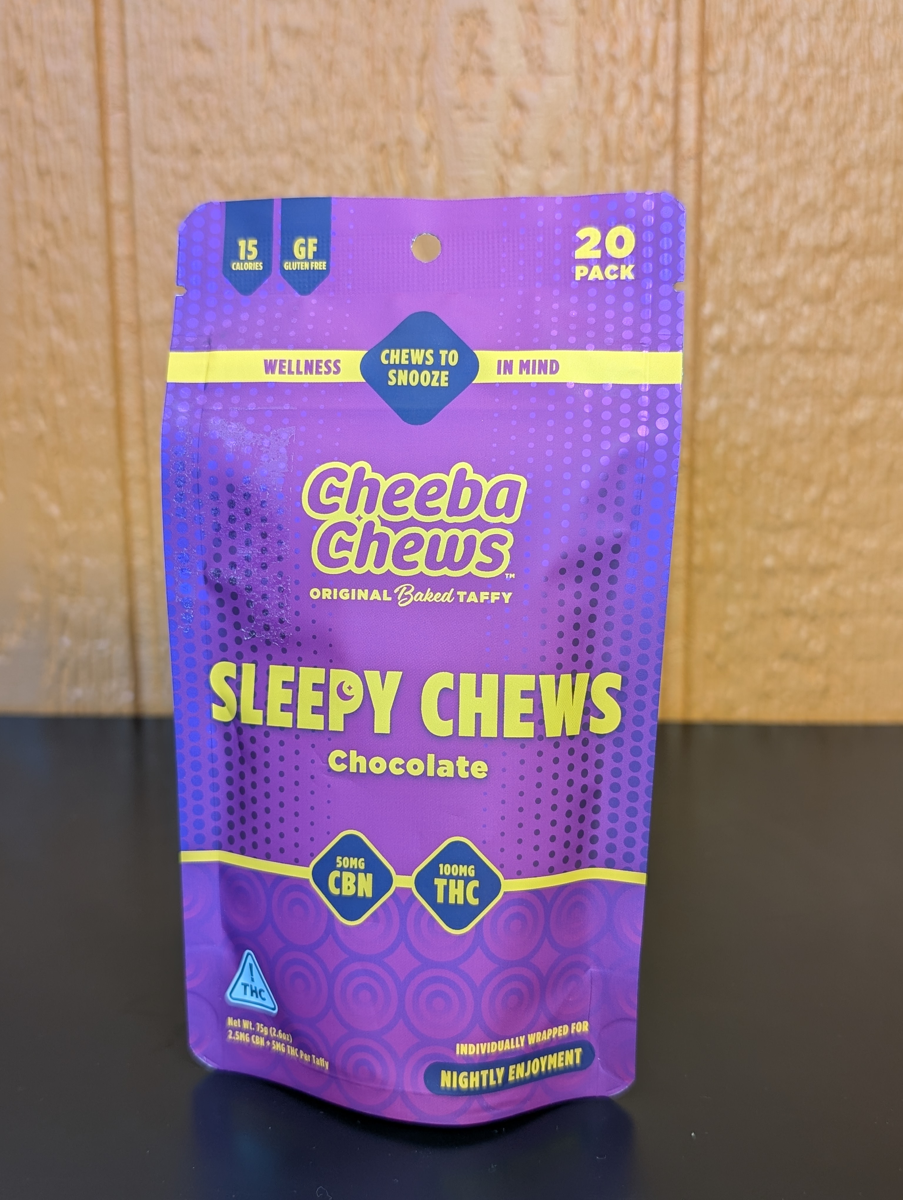 Photograph of product: Cheeba Chews | Chocolate | 100MG Taffy