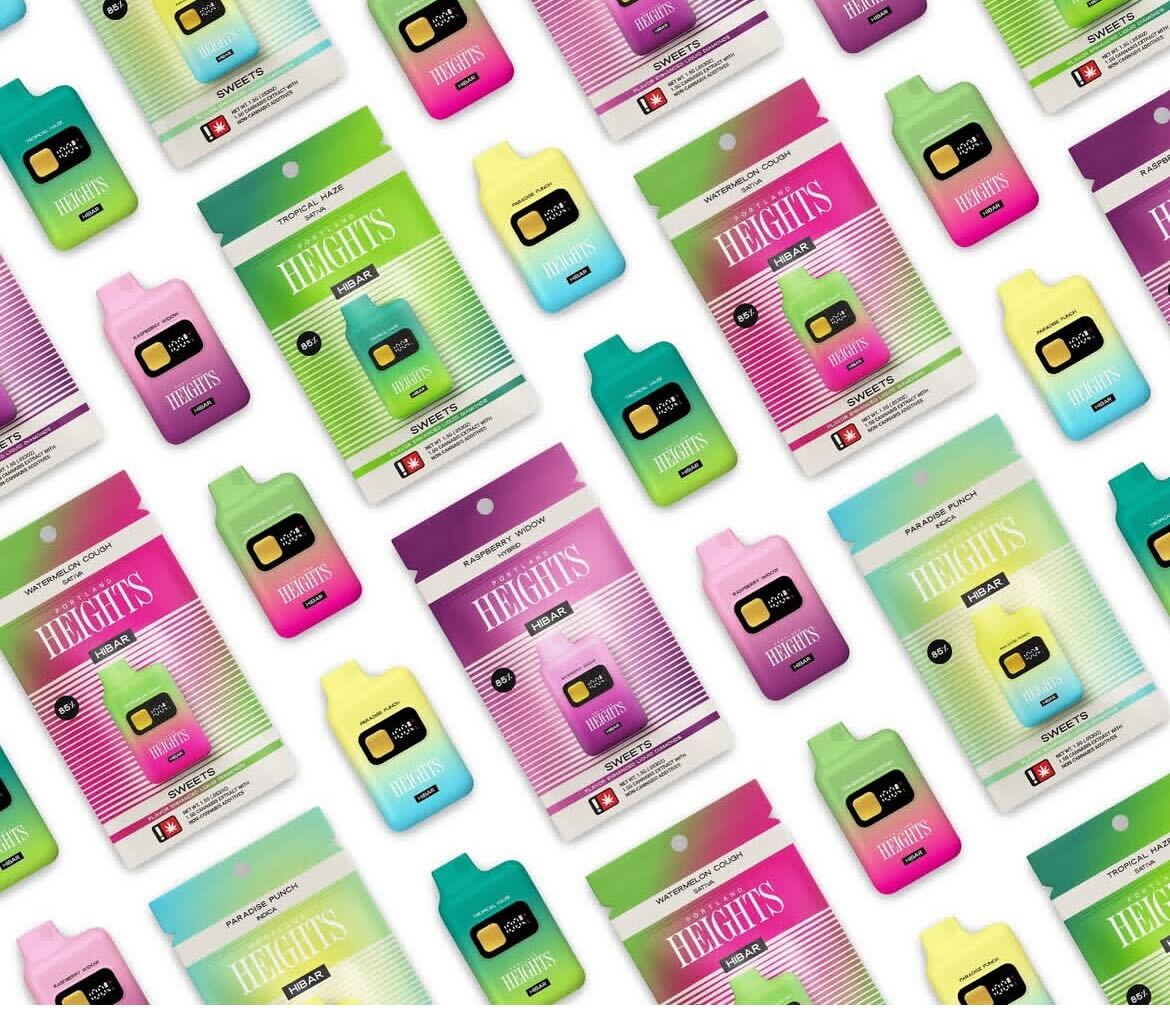 Photograph of product: AiO Flavored Disposable | Raspberry Widow | 1.5g