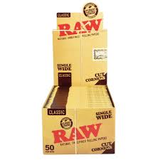 Photograph of product: Raw | Classic Cut Corners Rolling Papers | 50pk