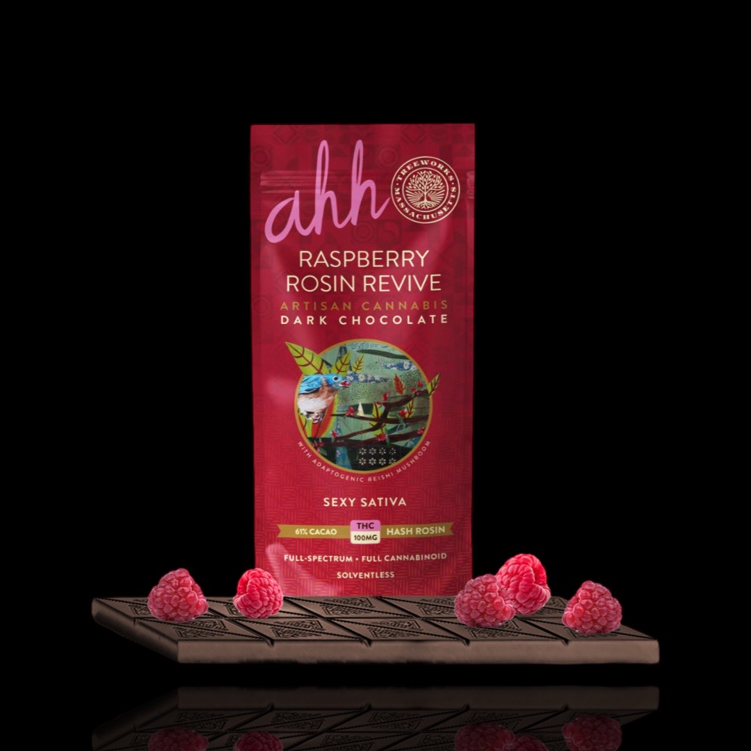 Photograph of product: Raspberry Revive au chocolat Rosin Dark Chocolate 20 Pieces by Ahh