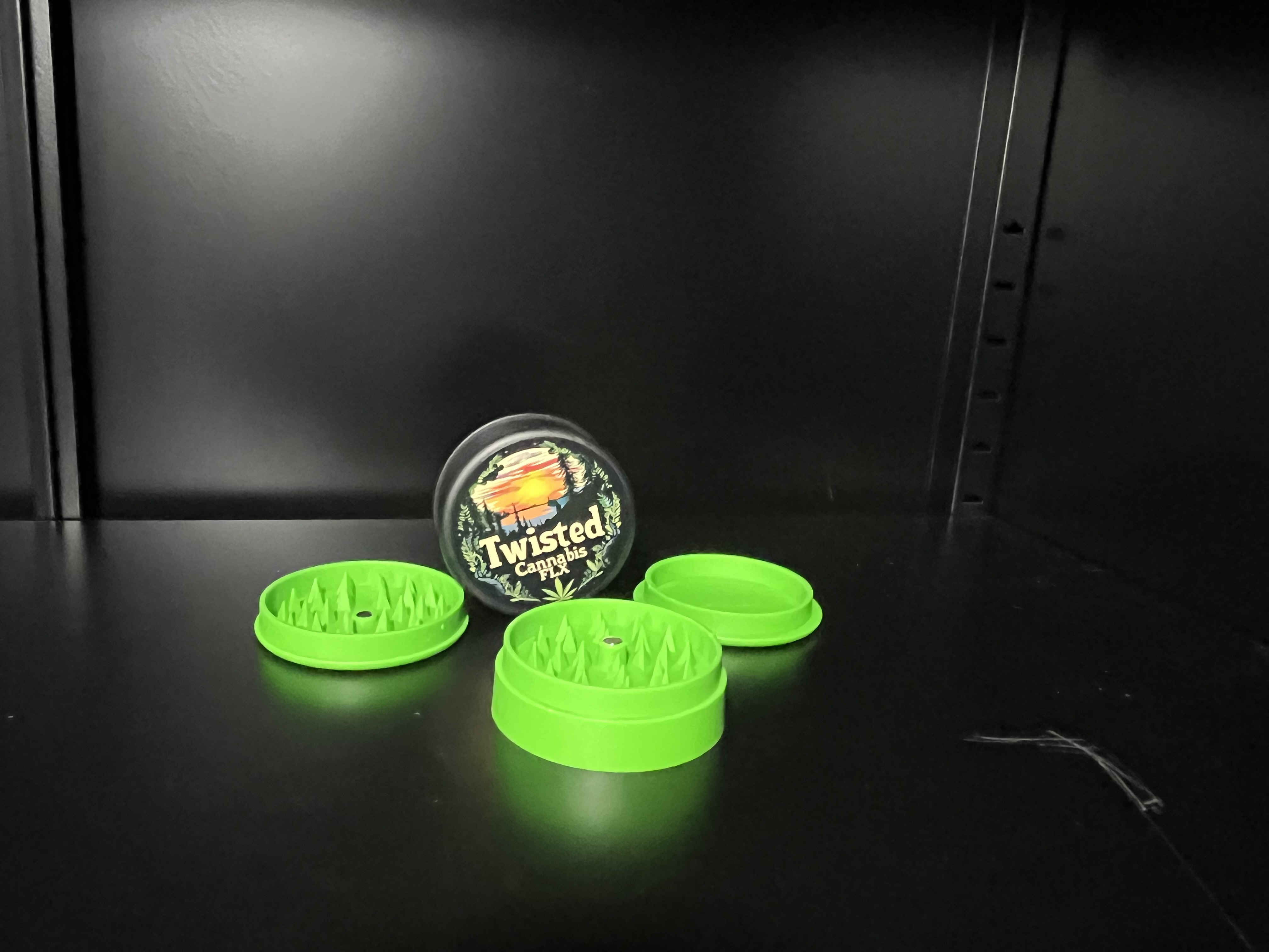 Photograph of product: Twisted Oui'd 3" Grinder