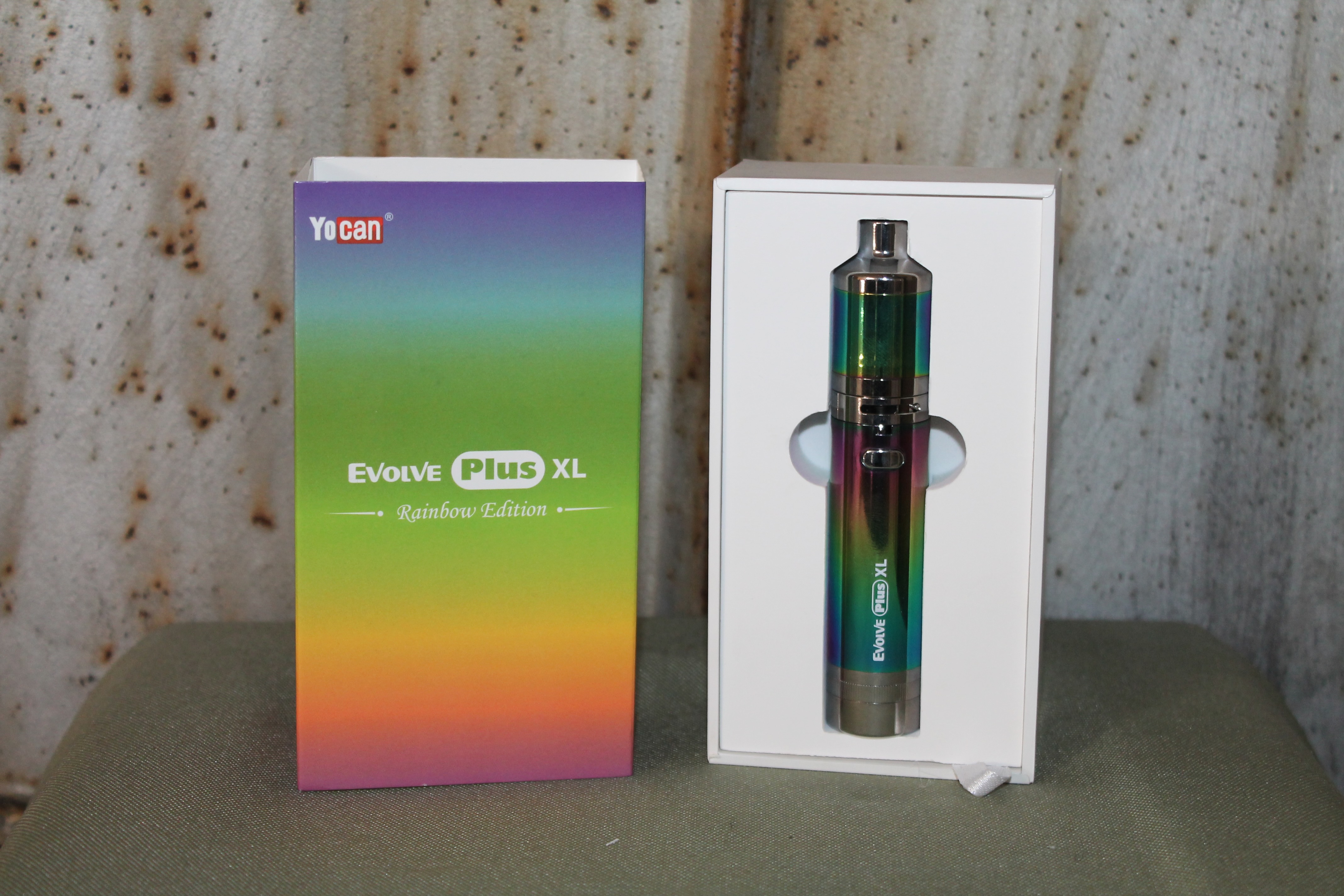 Photograph of product: RCD I Yocan Evolve Plus XL I Multi-Color