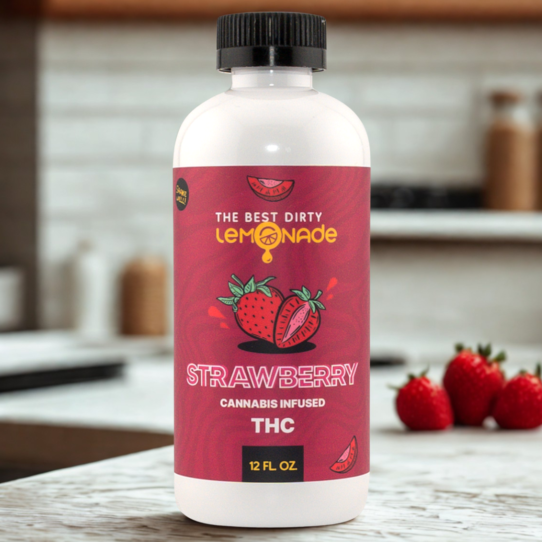 Photograph of product: Strawberry Lemonade | 12oz