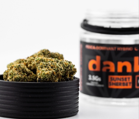 Photograph of product: Dank Flower | 3.5g | Sunset Sherbert