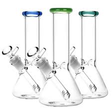 Photograph of product: Mini Beaker Bong pipe 4in (YBW)