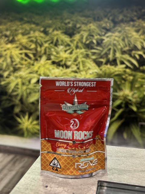 Photograph of product: Cherry Gelato Moon Rocks - 2g