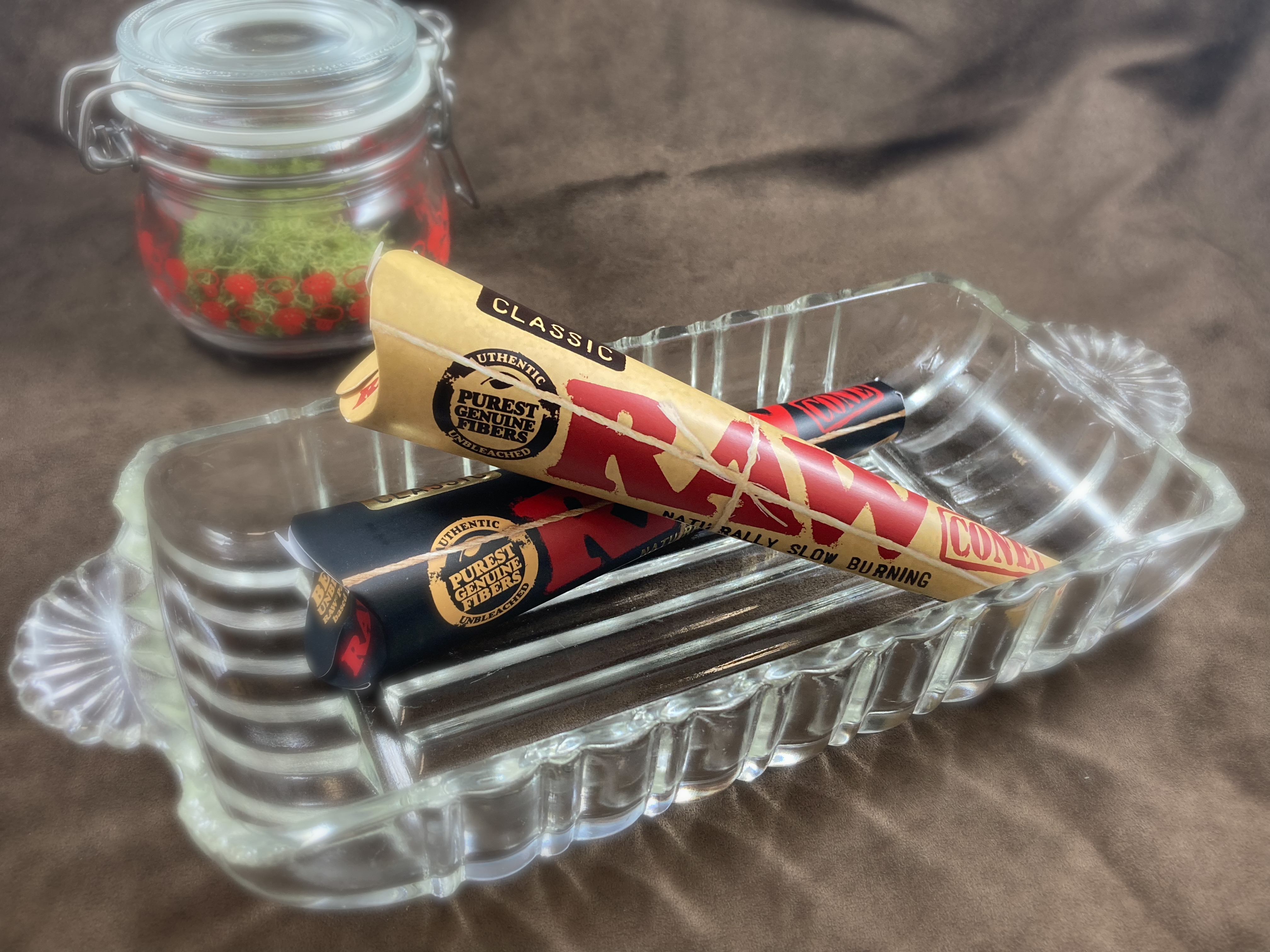 Photograph of product: RAW Classic 1 1/4 Cones 6pk