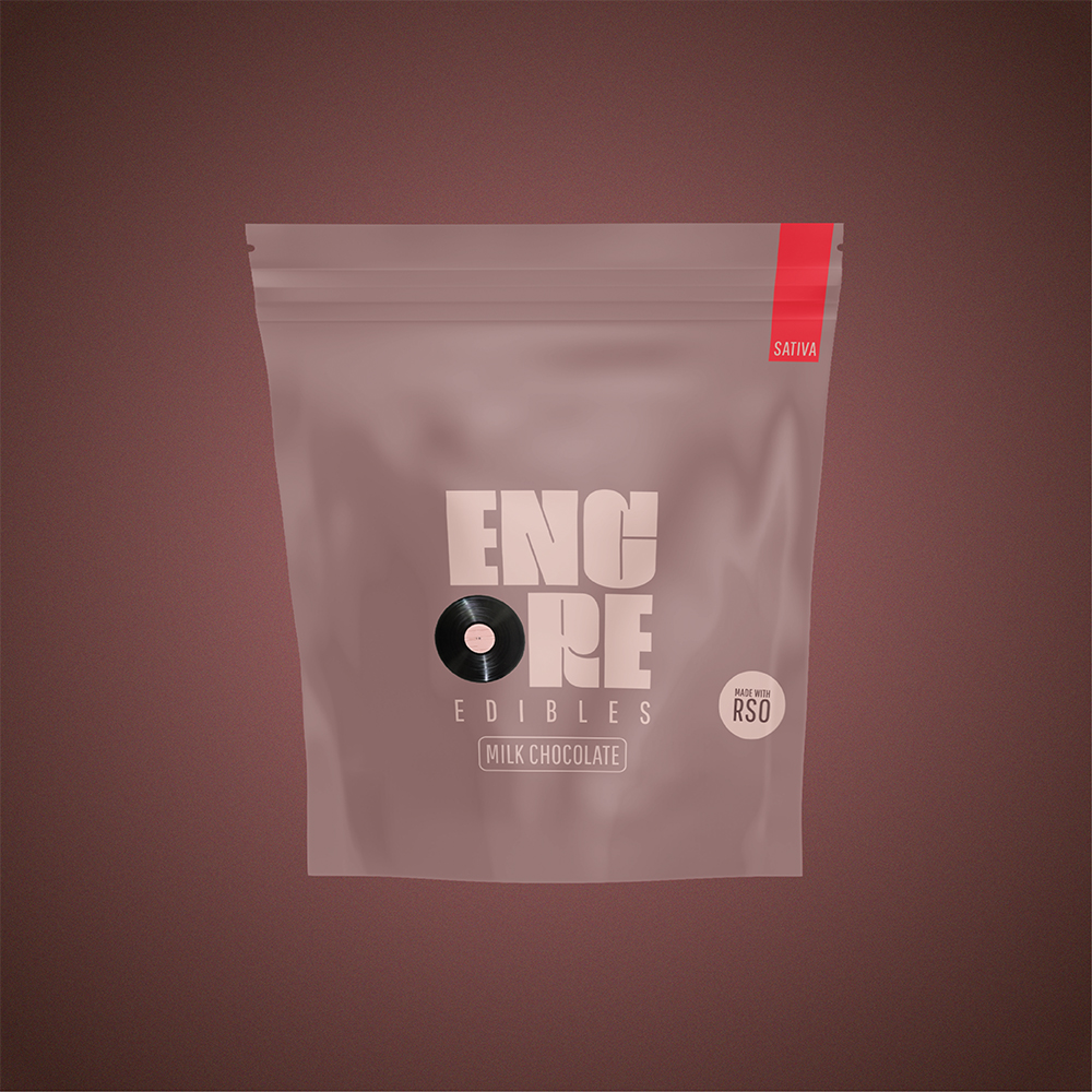 Photograph of product: Encore - RSO Milk Chocolate | Oui'd - 100mg 10pk