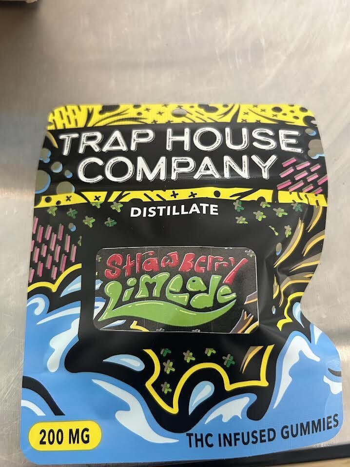 Photograph of product: Trap Snax - Strawberry Limeade - 200MG Gummies- BOGO