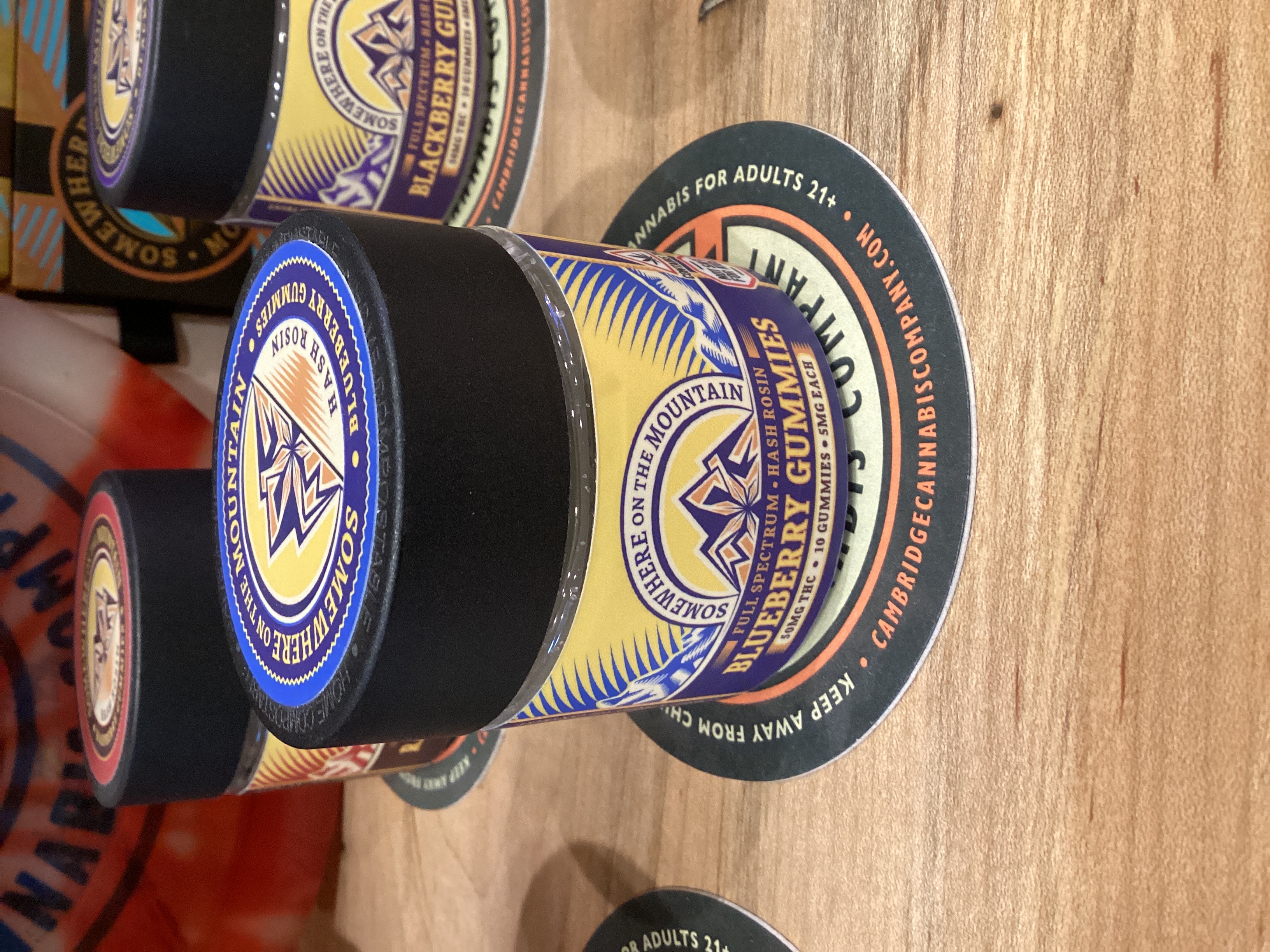 Photograph of product: Somewhere On The Mountain | Blueberry | au chocolat Rosin | Gummies | 100MG (5MG ea)