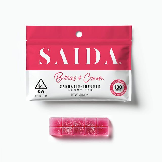 Photograph of product: Berries & Cream - Gummy Bar - 10pc