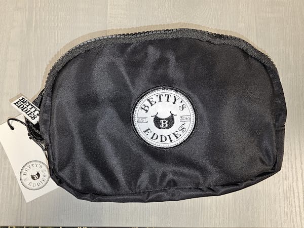 Photograph of product: Betty's Eddies Fanny Pack