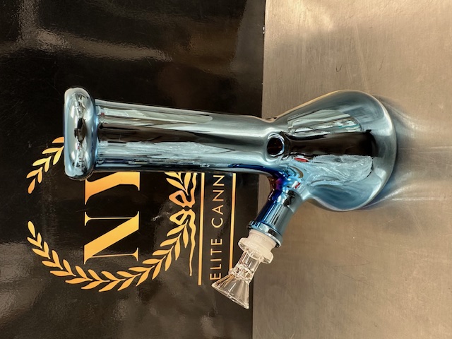 Photograph of product: 8 inch Waterpipe | Metallic Blue (ST246)