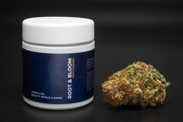 Photograph of product: Root & Bloom Cherry Pie OG (H) Flower 3.5g