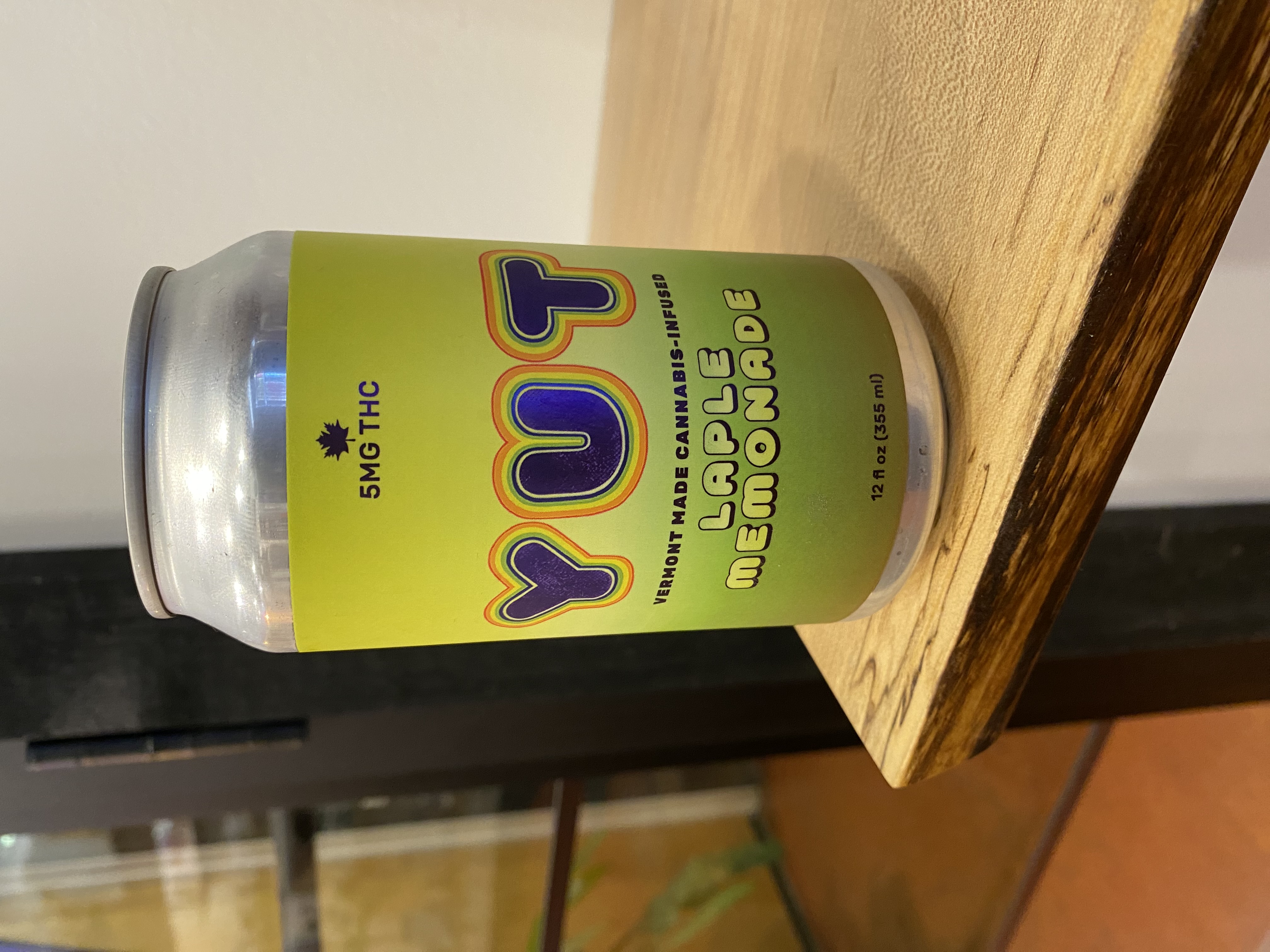 Photograph of product: YUT Drinks | Laple Memonade | TH-oui Beverage | 10MG (5MG serv)