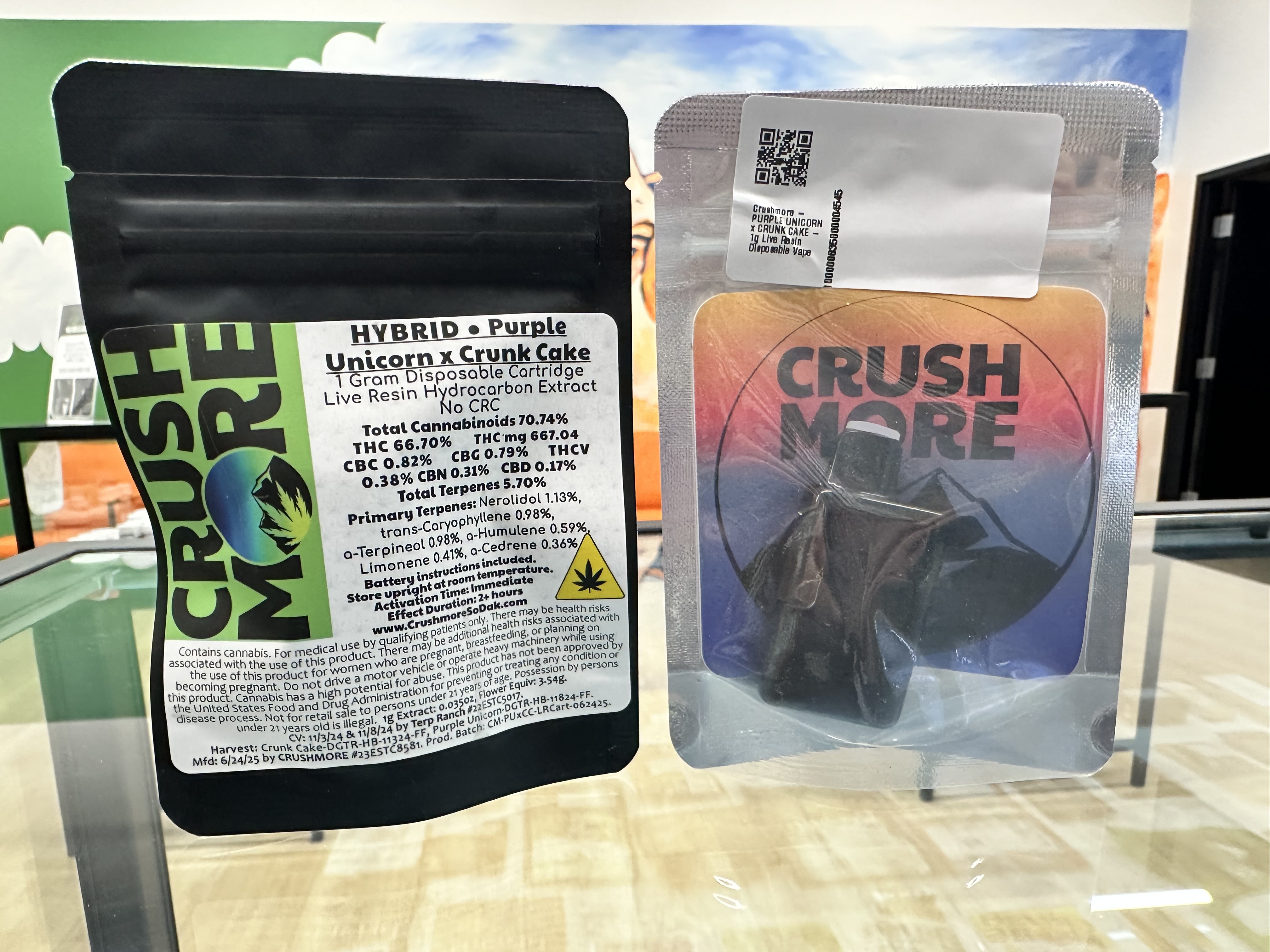 Photograph of product: PURPLE UNICORN x CRUNK CAKE Live Resin