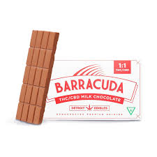 Photograph of product: Barracuda Bar | 1:1 Dark Chocolate | 200mg Chocolate Bar