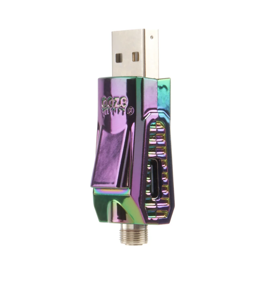 Photograph of product: Ooze: Bolt USB and USBC 510 Thread Charger
